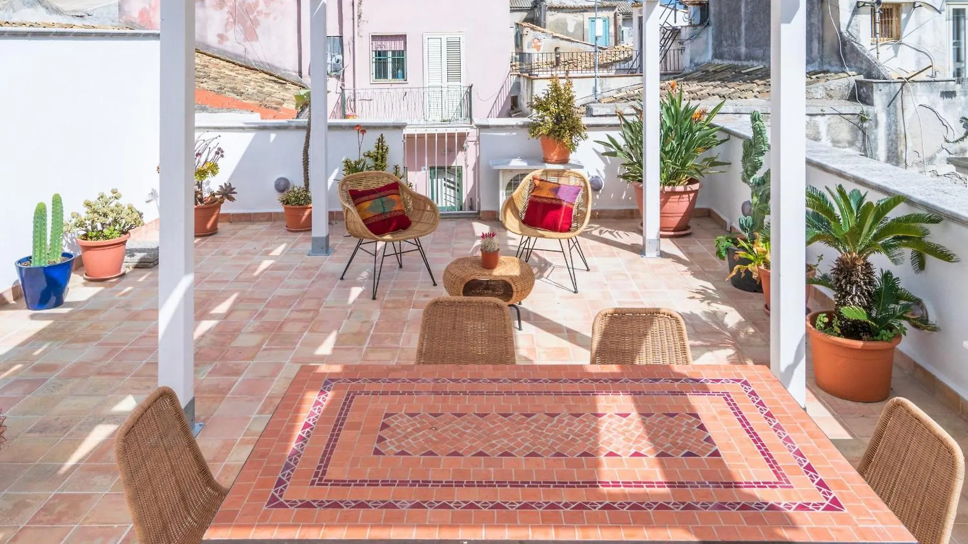 Dione Terrace Apartments By Dimore In Sicily Syracuse