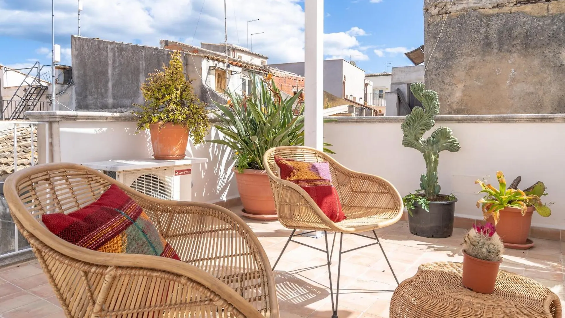 Dione Terrace Apartments By Dimore In Sicily Syracuse